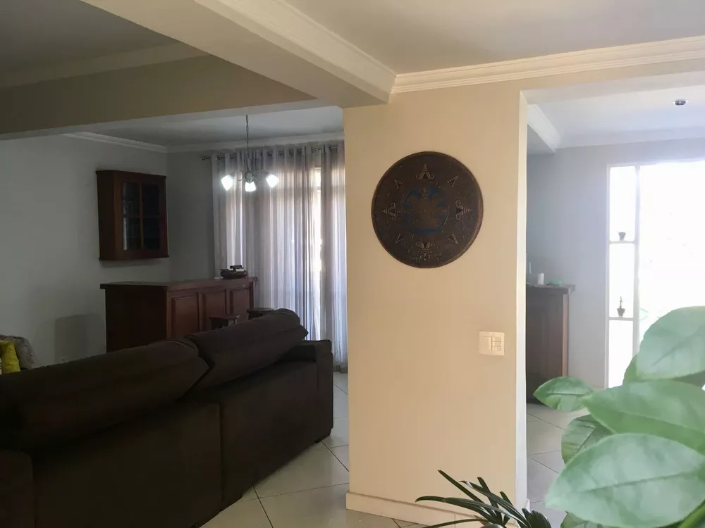 Casa, 4 quartos, 134 m² - Foto 3
