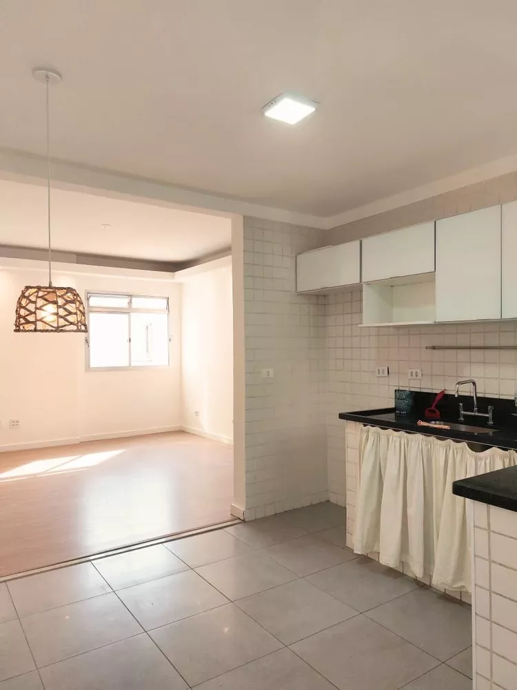 Apartamento à venda com 2 quartos, 75m² - Foto 1