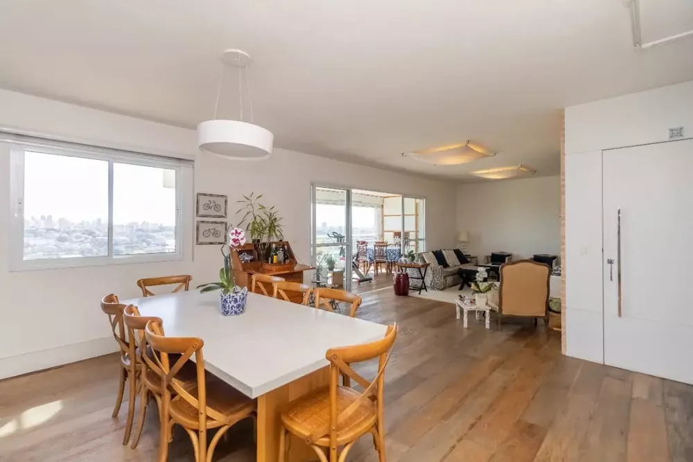 Apartamento, 3 quartos, 158 m² - Foto 1