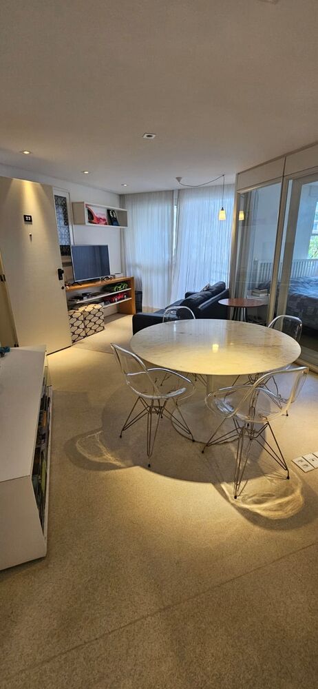 Apartamento à venda com 2 quartos, 56m² - Foto 1