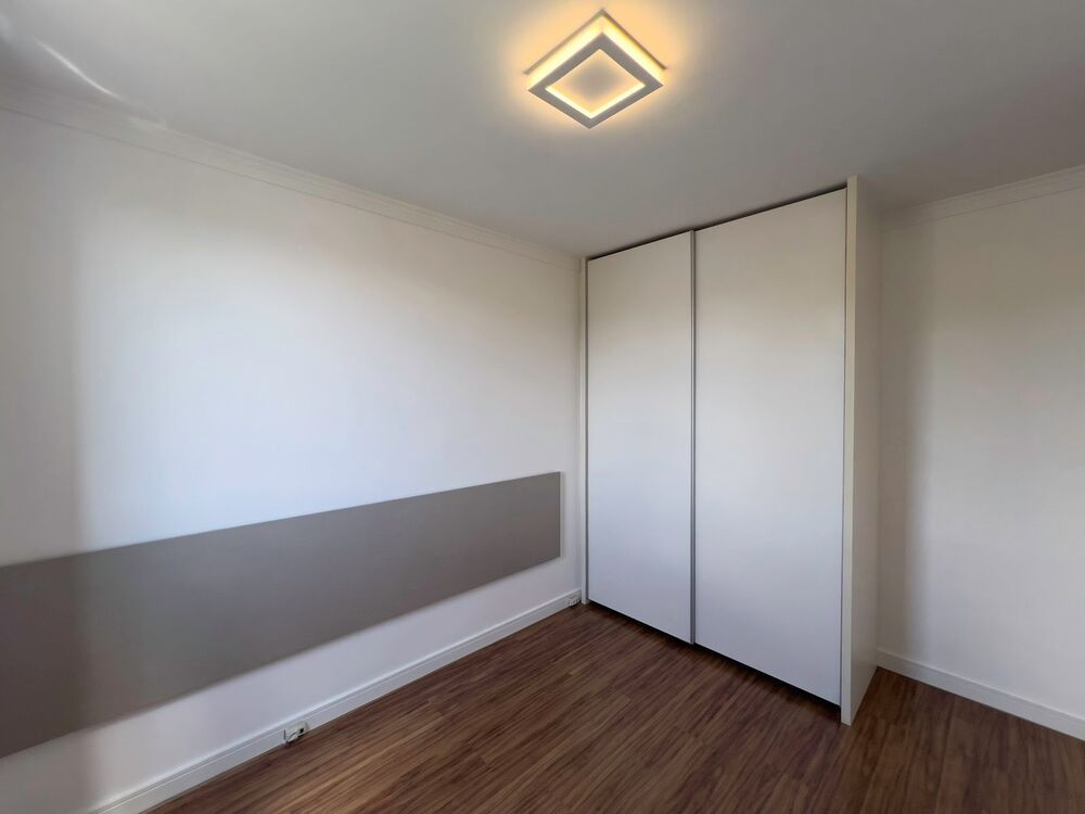 Apartamento à venda e aluguel com 2 quartos, 65m² - Foto 4