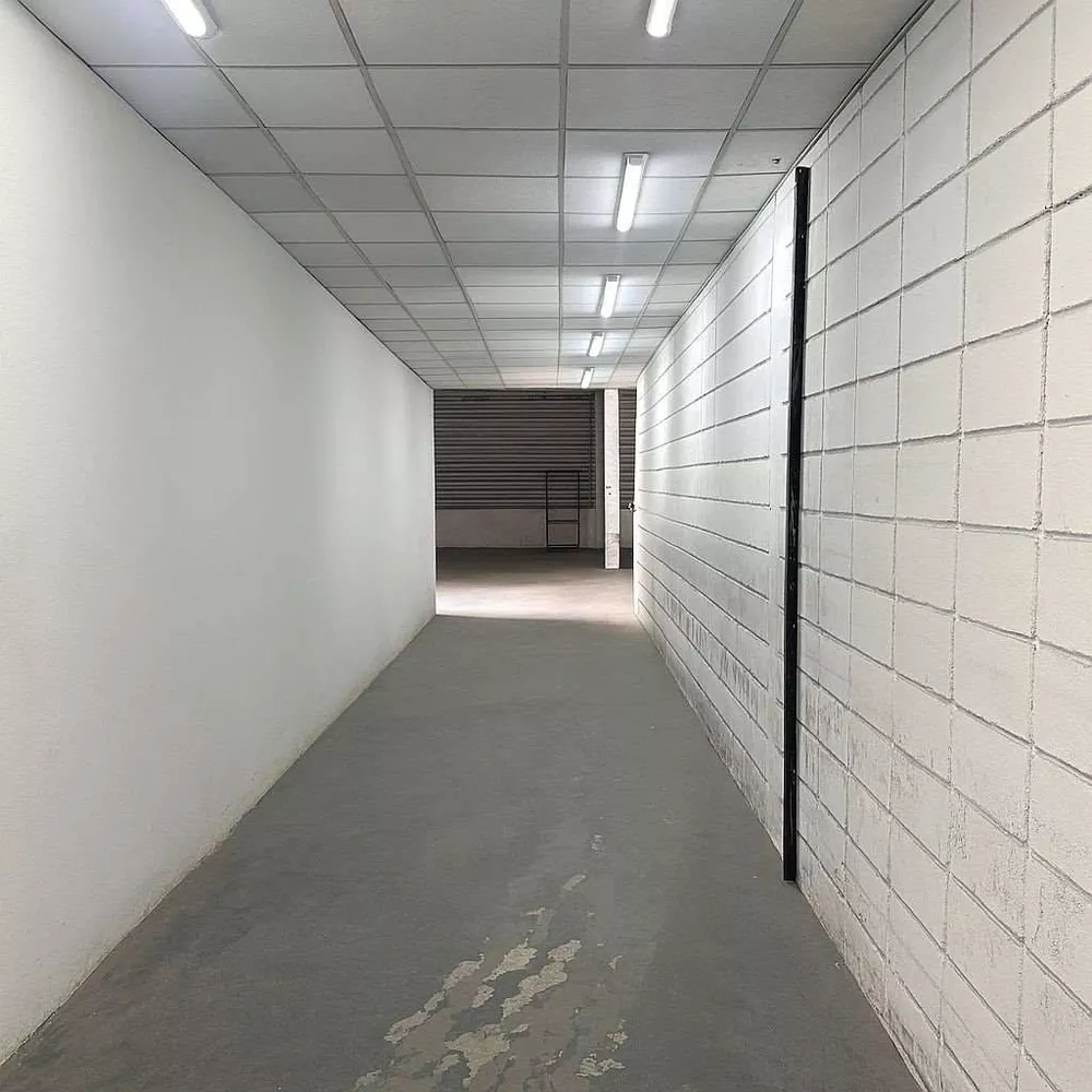 Depósito-Galpão, 1400 m² - Foto 3
