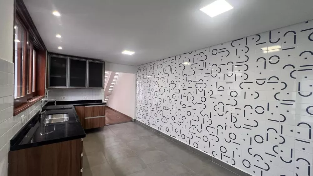 Casa, 3 quartos, 240 m² - Foto 3