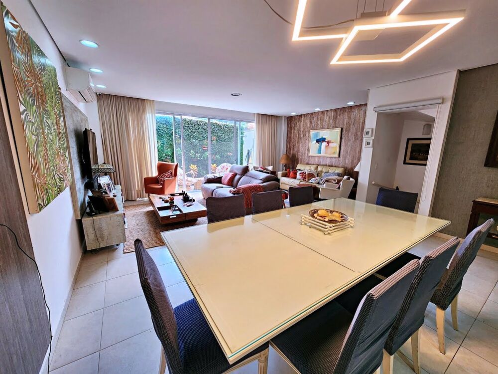 Casa à venda com 3 quartos, 248m² - Foto 3