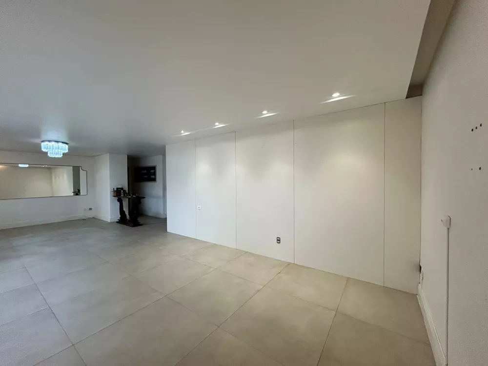 Apartamento, 3 quartos, 158 m² - Foto 2