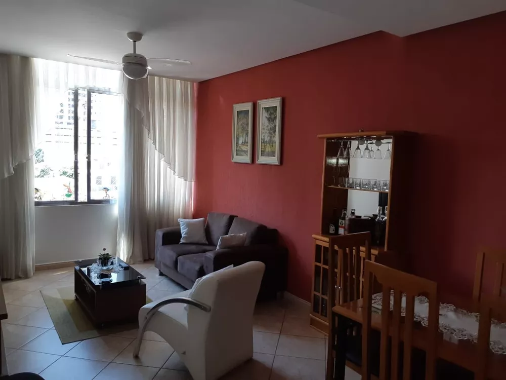 Apartamento à venda com 3 quartos, 105m² - Foto 2