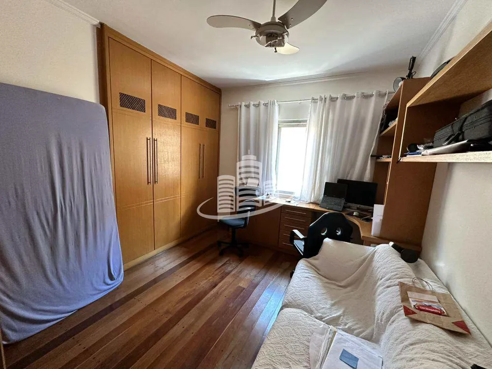 Casa, 4 quartos, 200 m² - Foto 1