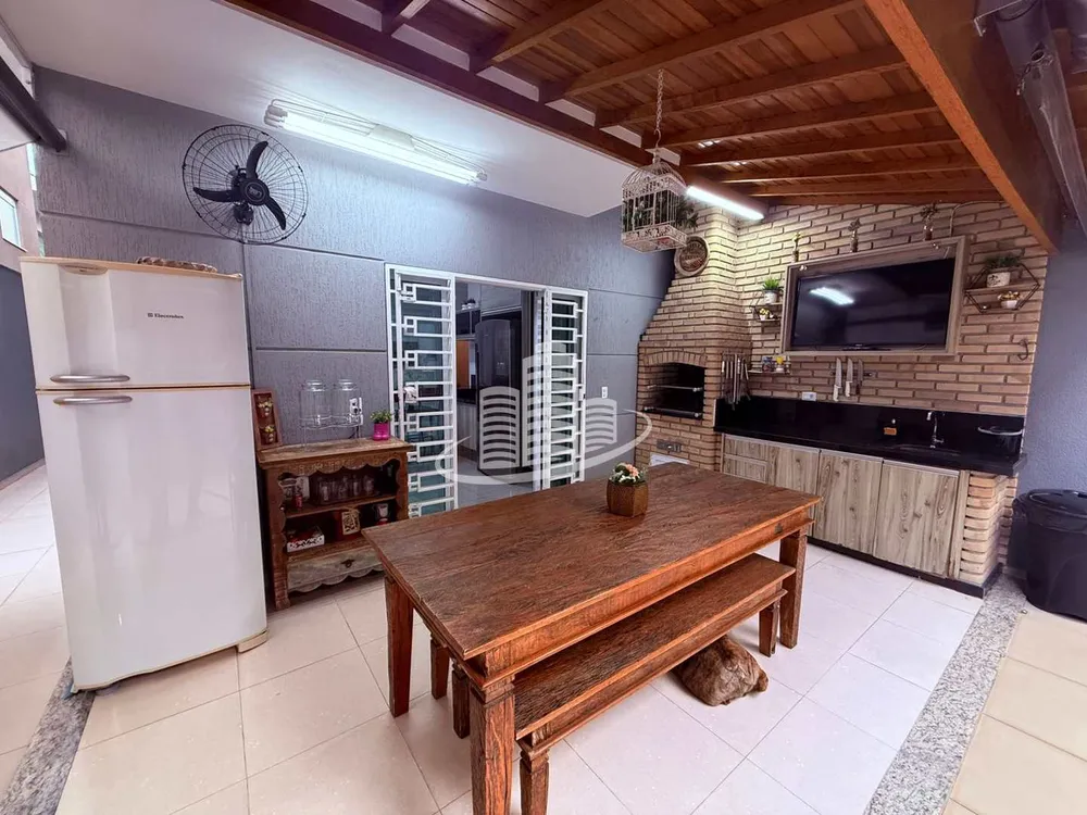 Sobrado, 3 quartos, 253 m² - Foto 3
