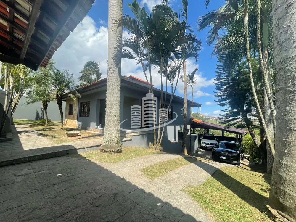 Chácara, 3 quartos, 1710 m² - Foto 2