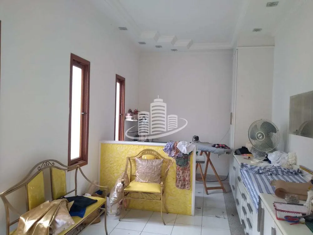 Sobrado, 3 quartos, 305 m² - Foto 1