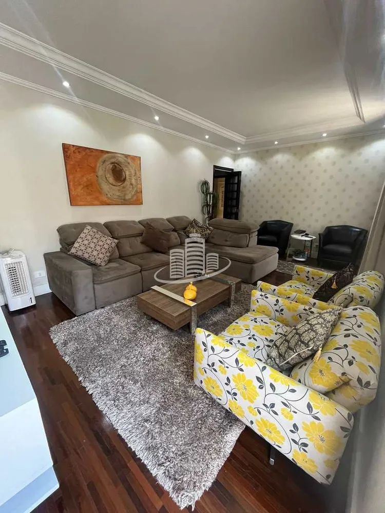 Casa, 3 quartos, 246 m² - Foto 2