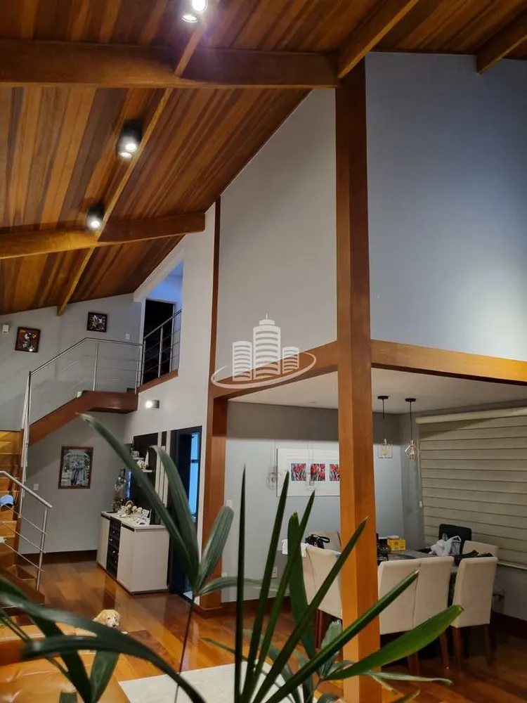 Sobrado, 4 quartos, 284 m² - Foto 1