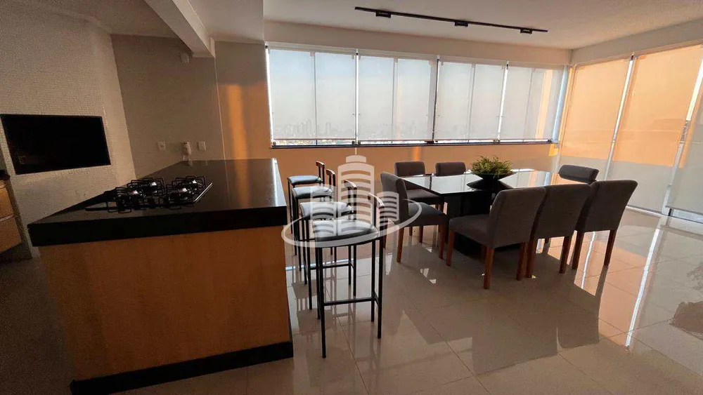 Cobertura, 3 quartos, 220 m² - Foto 2
