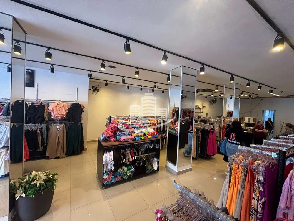 Sala-Conjunto, 300 m² - Foto 1