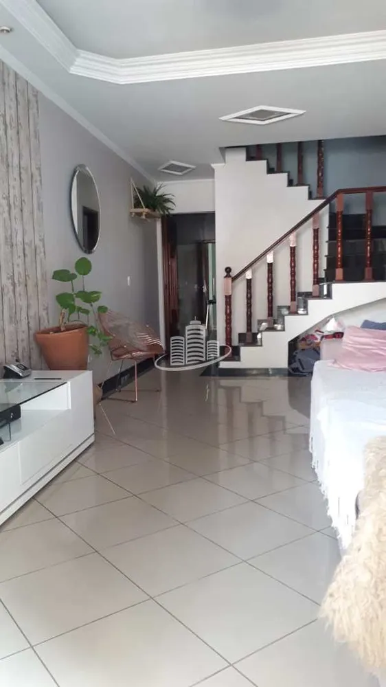 Sobrado, 3 quartos, 239 m² - Foto 6