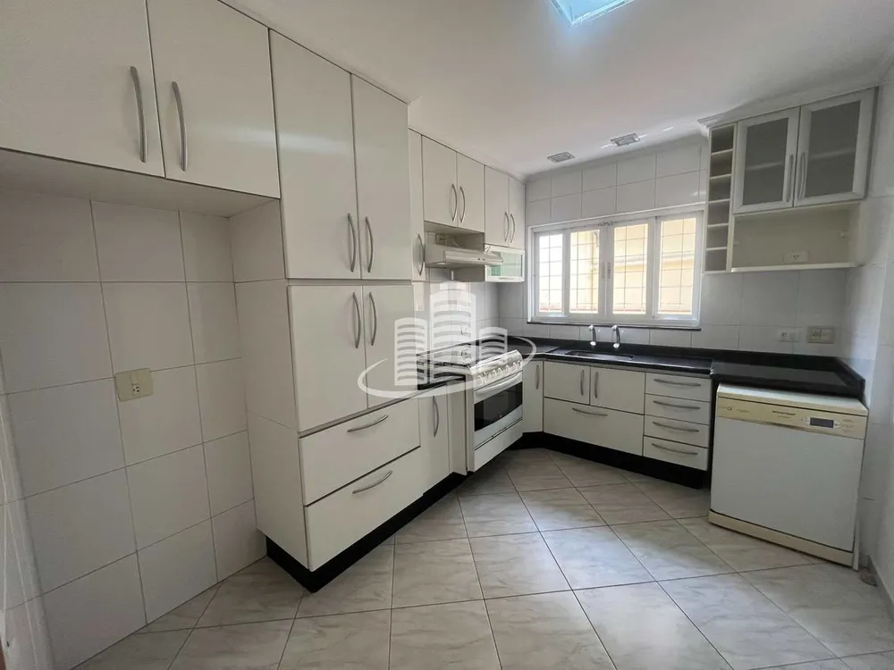 Casa, 3 quartos, 235 m² - Foto 4
