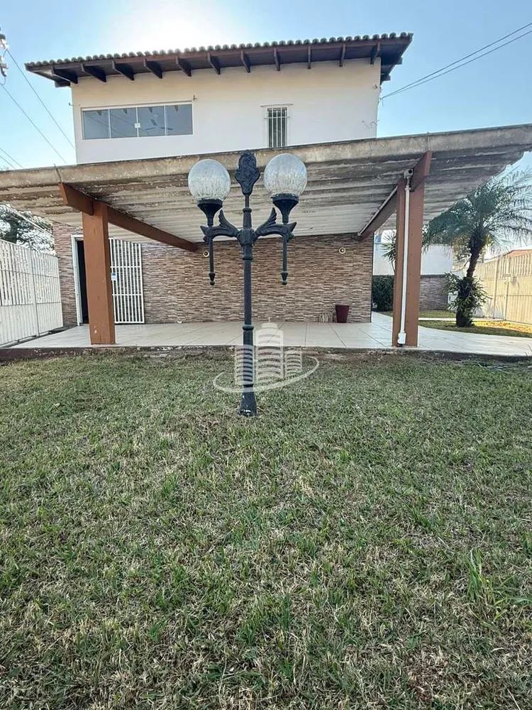 Casa, 8 quartos, 201 m² - Foto 1