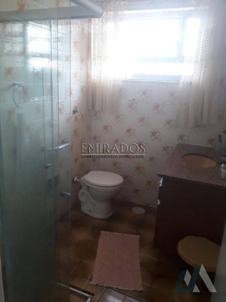 Casa à venda com 2 quartos, 300m² - Foto 7