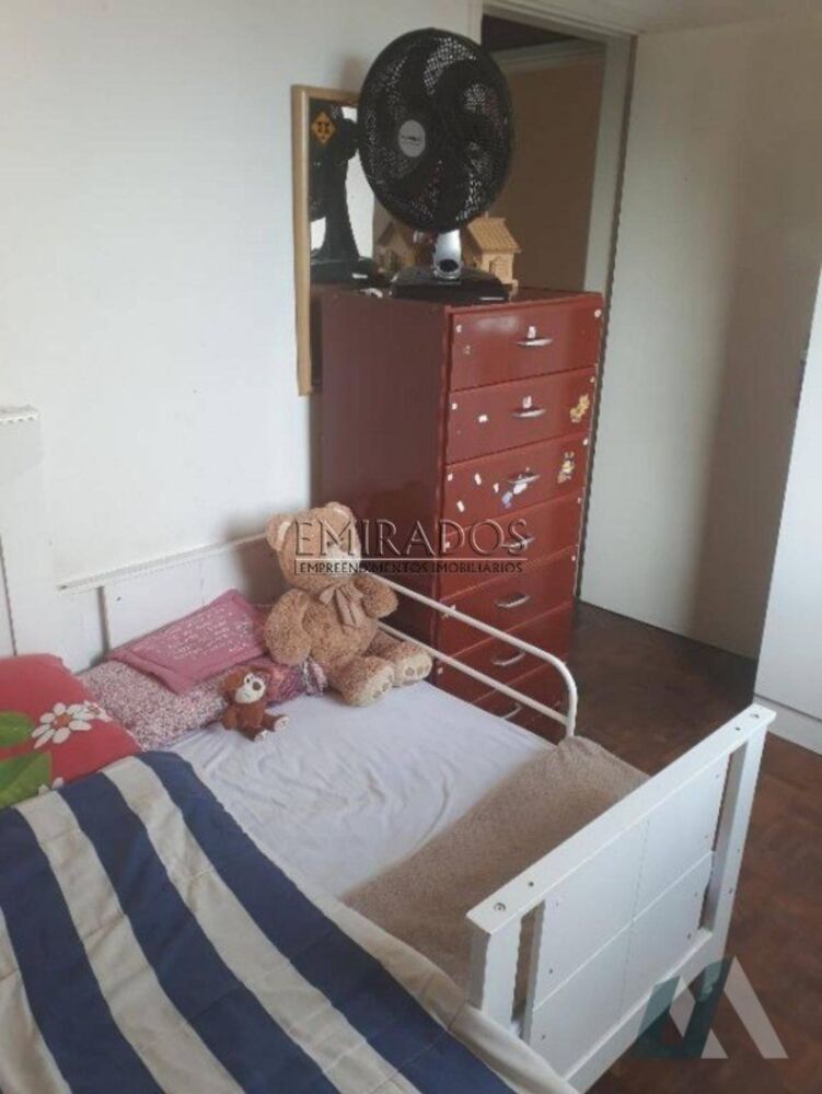 Casa à venda com 2 quartos, 300m² - Foto 8