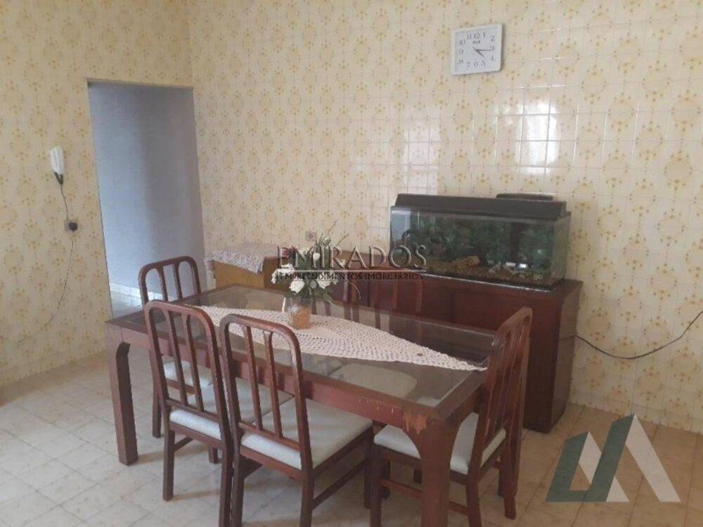 Casa à venda com 2 quartos, 300m² - Foto 5