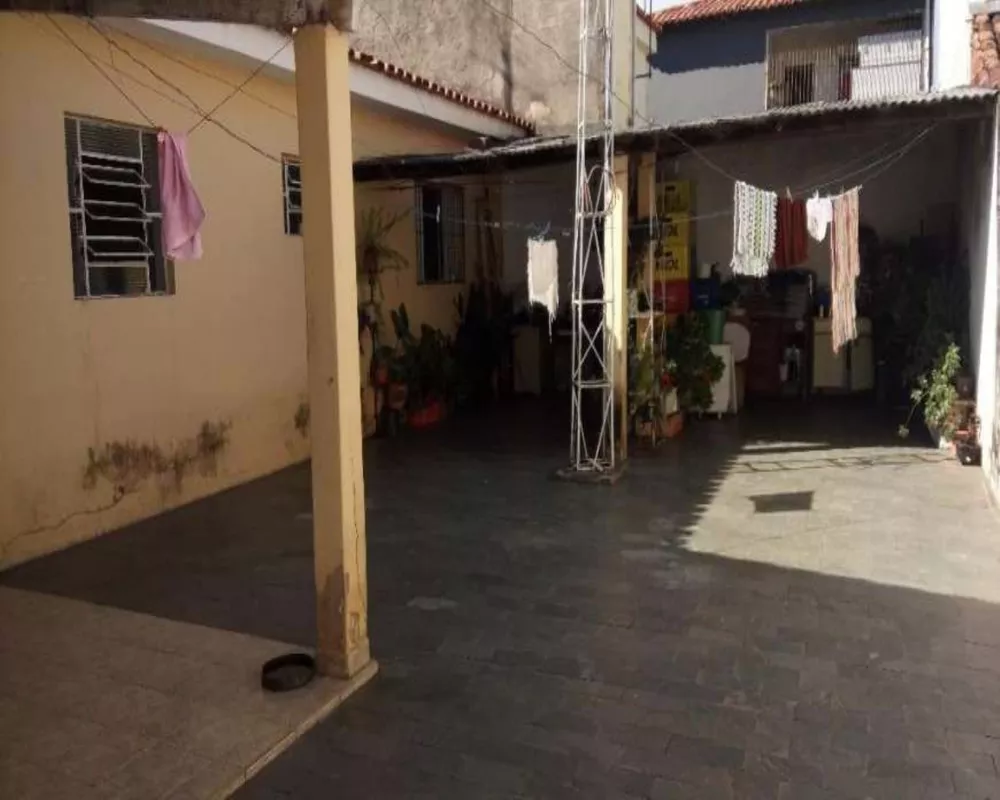 Casa à venda com 3 quartos, 250m² - Foto 5