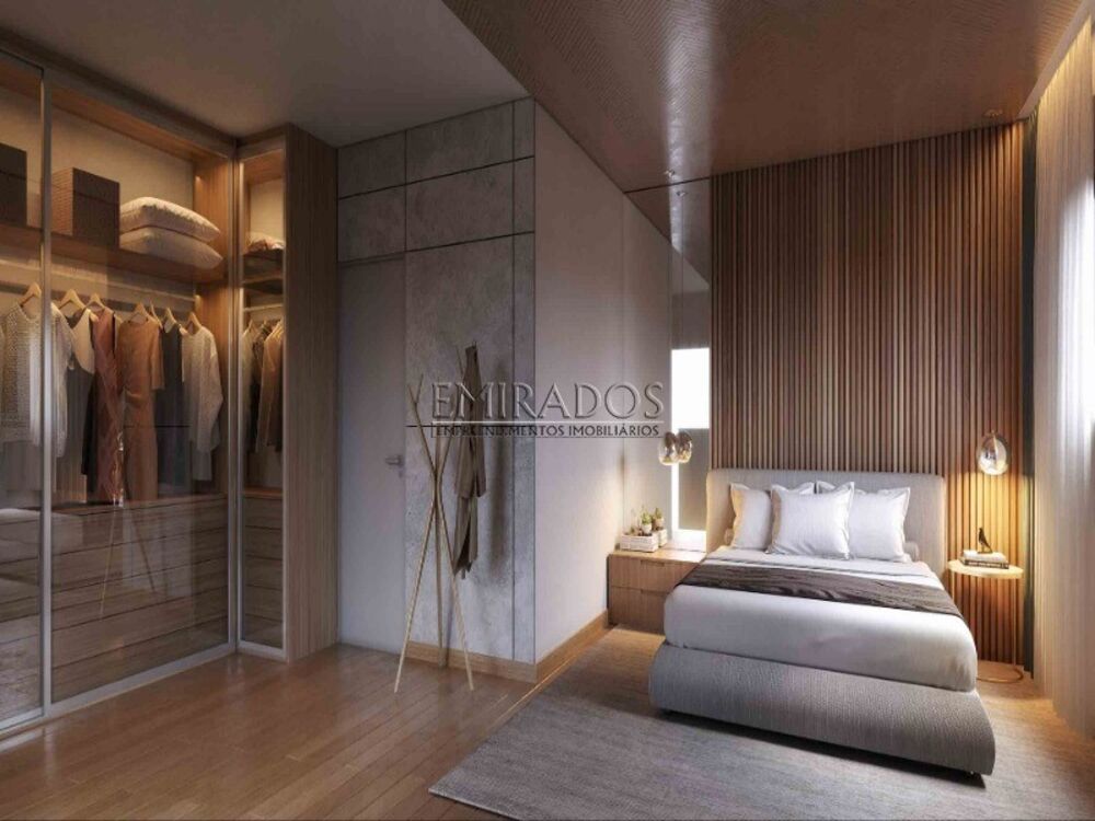 Apartamento à venda com 3 quartos, 150m² - Foto 2