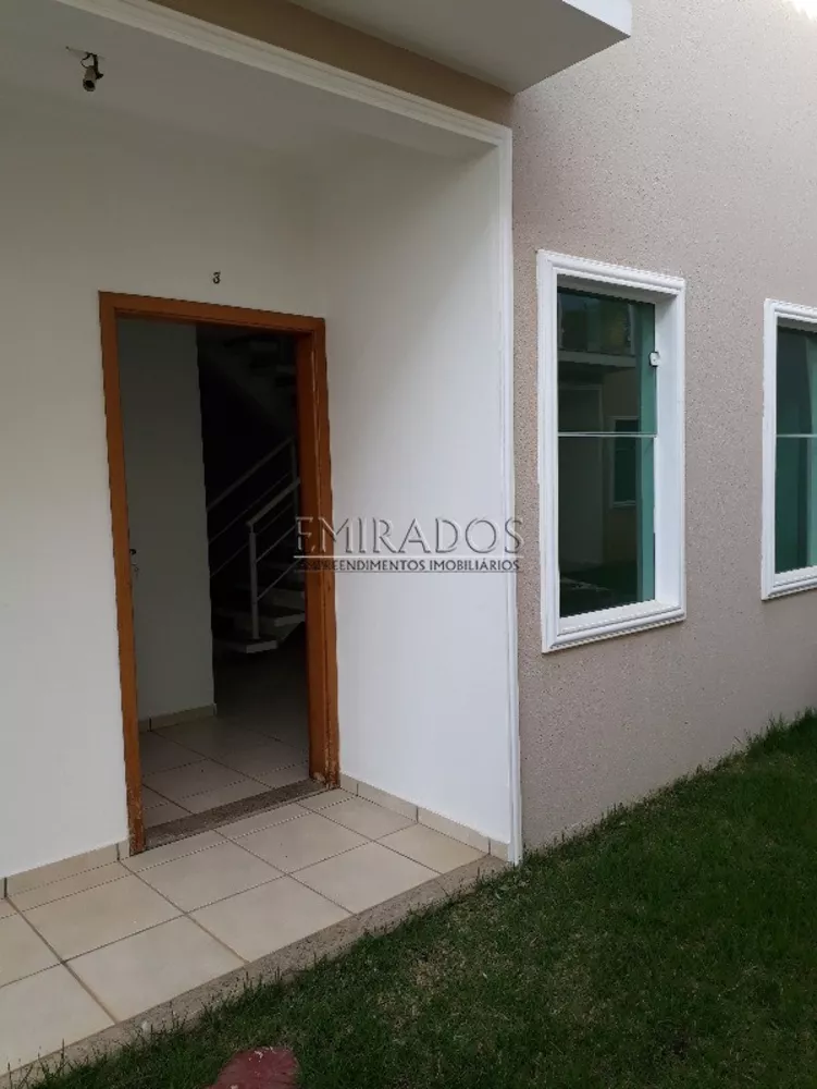 Casa à venda e aluguel com 3 quartos - Foto 2