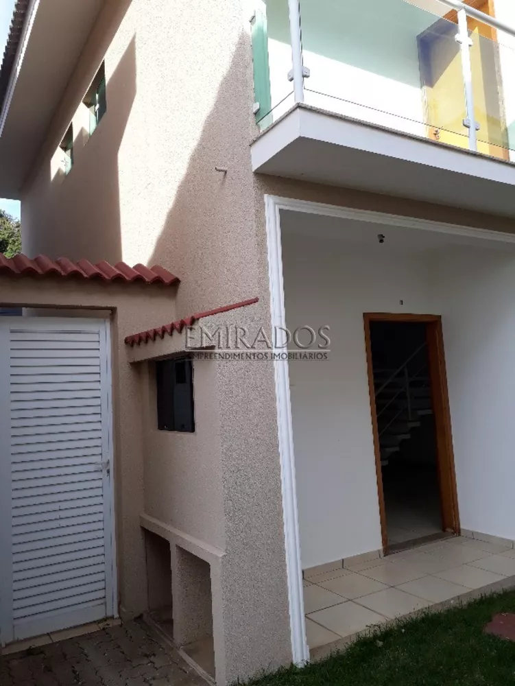 Casa à venda e aluguel com 3 quartos - Foto 3