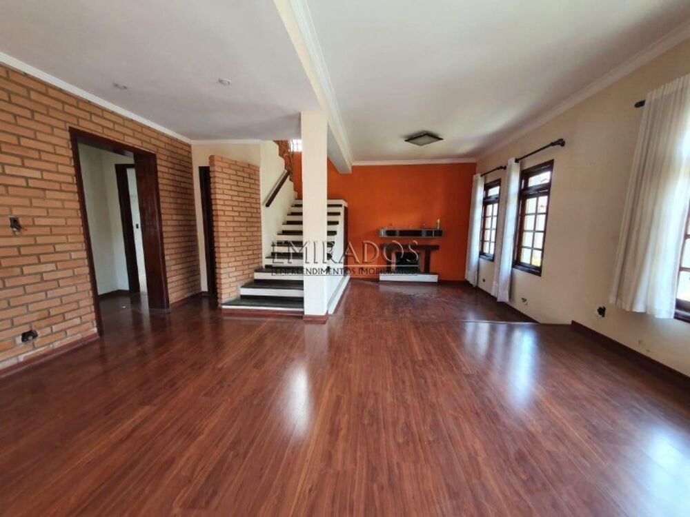 Casa à venda com 4 quartos - Foto 1