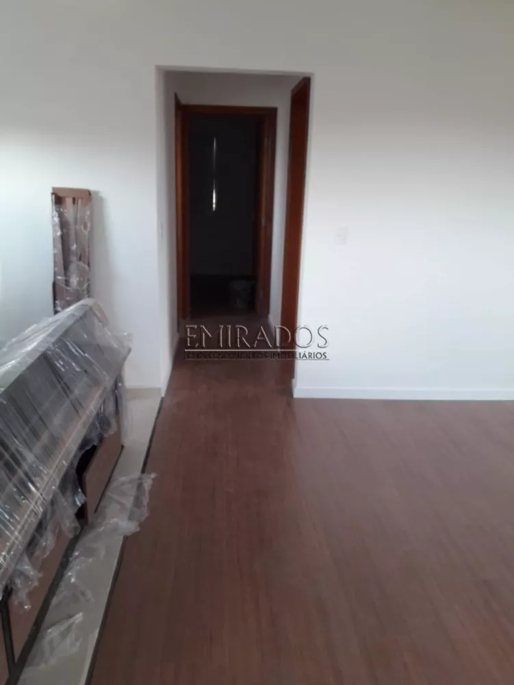 Apartamento à venda com 2 quartos, 66m² - Foto 3