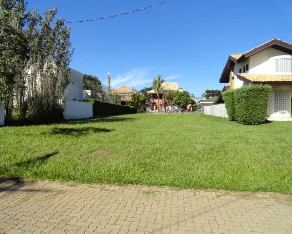 Loteamento e Condomínio, 680 m² - Foto 1