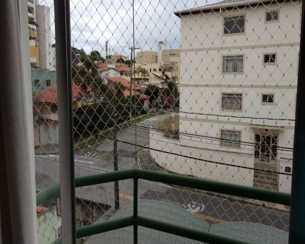 Apartamento à venda com 2 quartos, 74m² - Foto 2