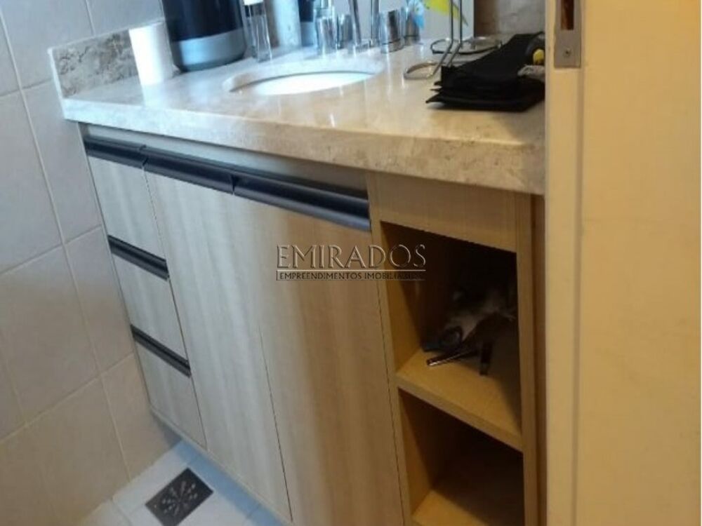 Apartamento para alugar com 3 quartos, 132m² - Foto 4