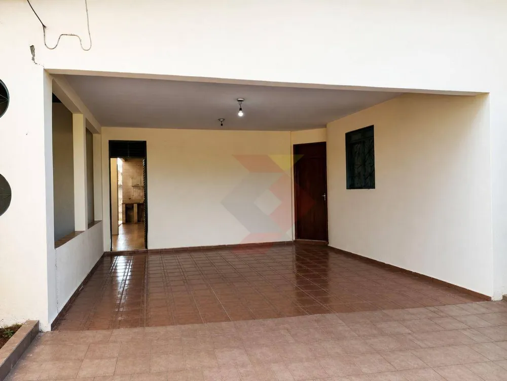 Casa, 3 quartos, 250 m² - Foto 2