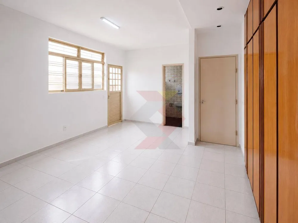 Casa, 3 quartos, 284 m² - Foto 9
