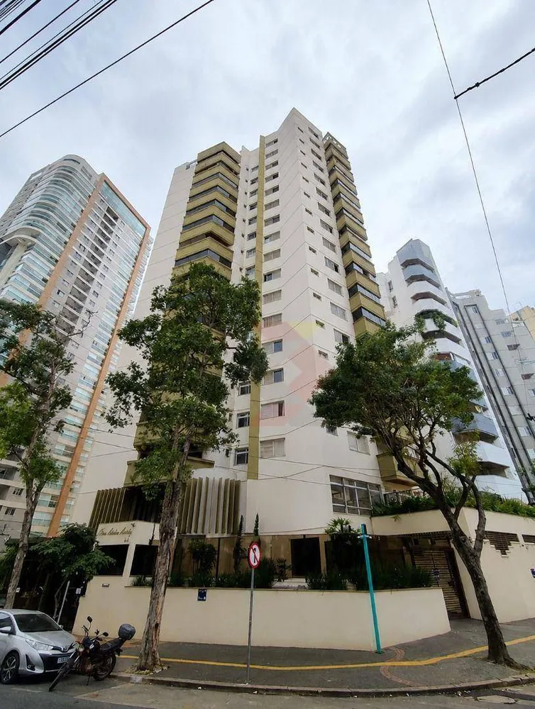 Apartamento, 3 quartos, 215 m² - Foto 1
