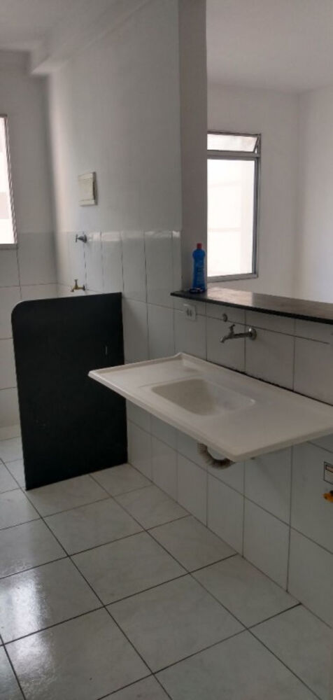 Apartamento à venda com 2 quartos, 45m² - Foto 2