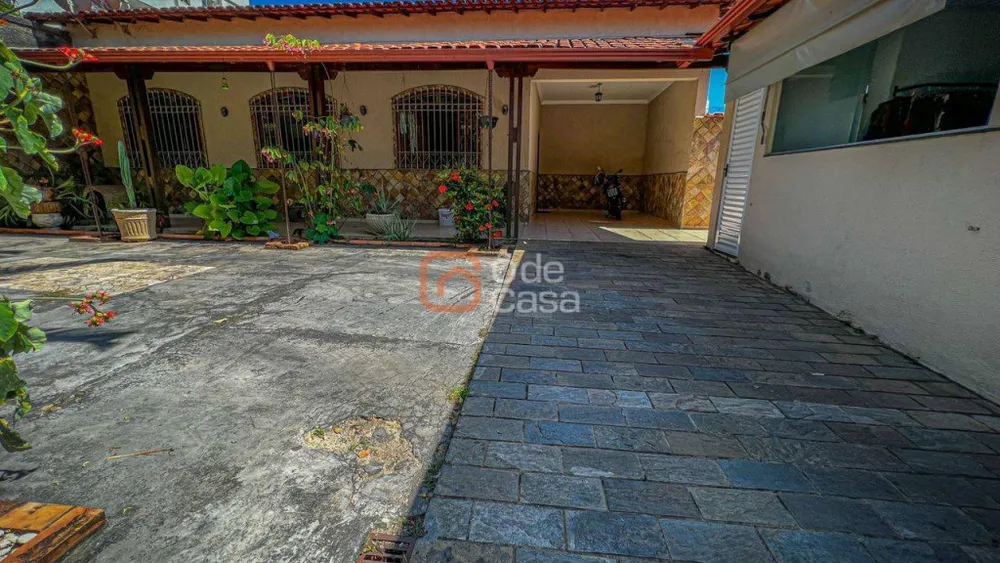 Casa, 3 quartos, 267 m² - Foto 11