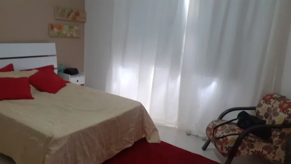 Casa, 3 quartos, 180 m² - Foto 3