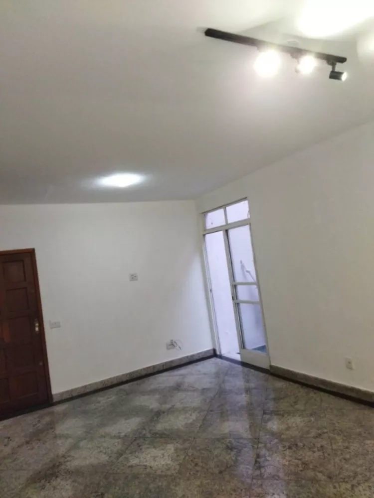 Apartamento à venda com 3 quartos, 170m² - Foto 2