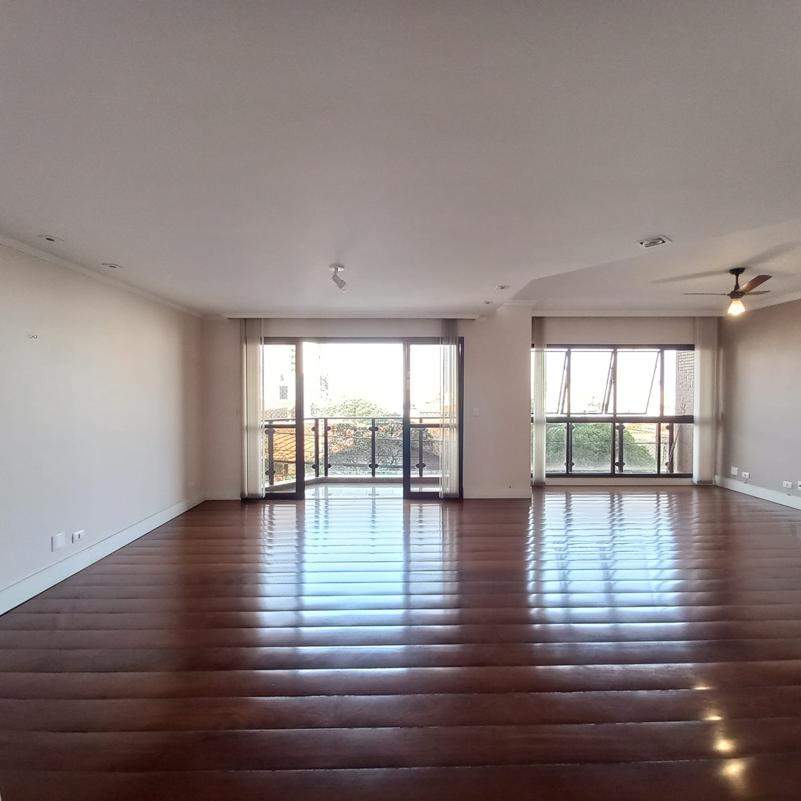 Apartamento à venda com 3 quartos, 192m² - Foto 16