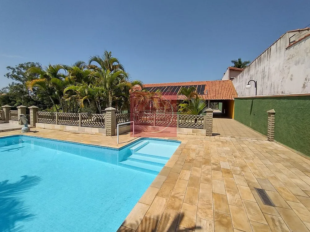Chácara, 3 quartos, 1075 m² - Foto 2