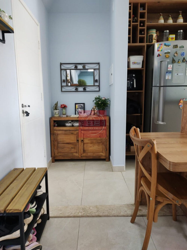 Apartamento à venda com 3 quartos, 80m² - Foto 2