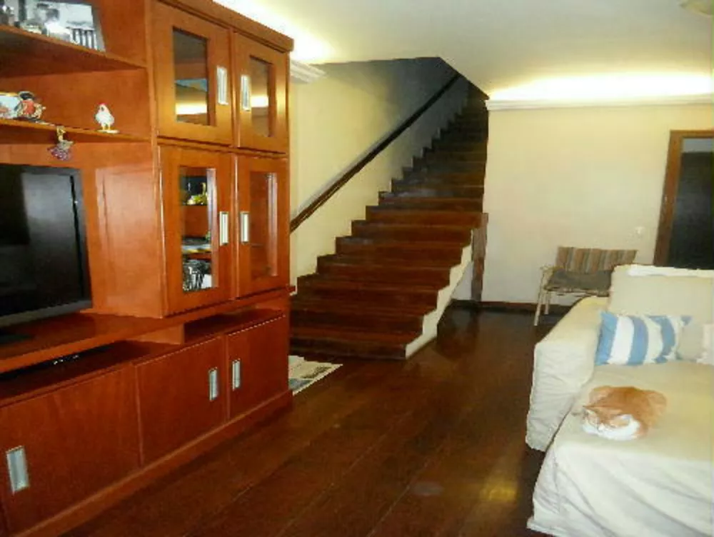 Casa, 4 quartos, 210 m² - Foto 3