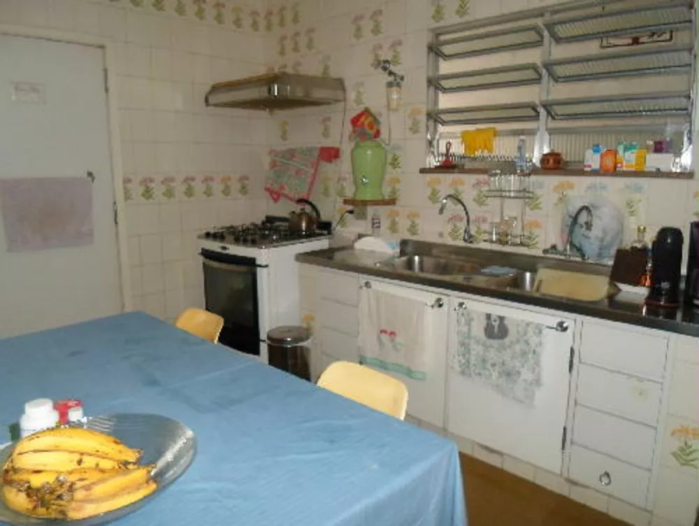 Casa, 4 quartos, 210 m² - Foto 1