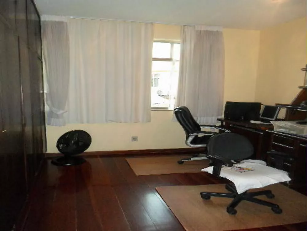 Casa, 4 quartos, 210 m² - Foto 2