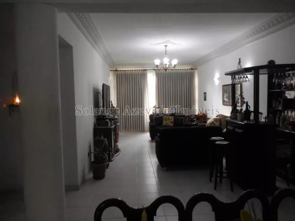 Apartamento, 3 quartos, 130 m² - Foto 1