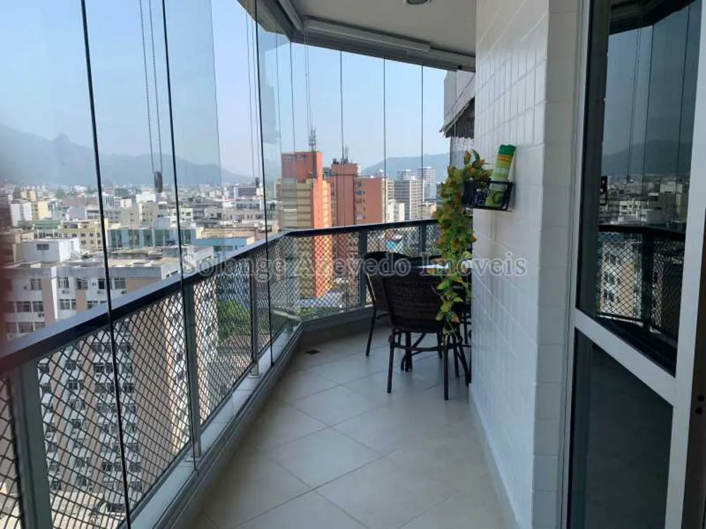 Apartamento, 3 quartos, 140 m² - Foto 1