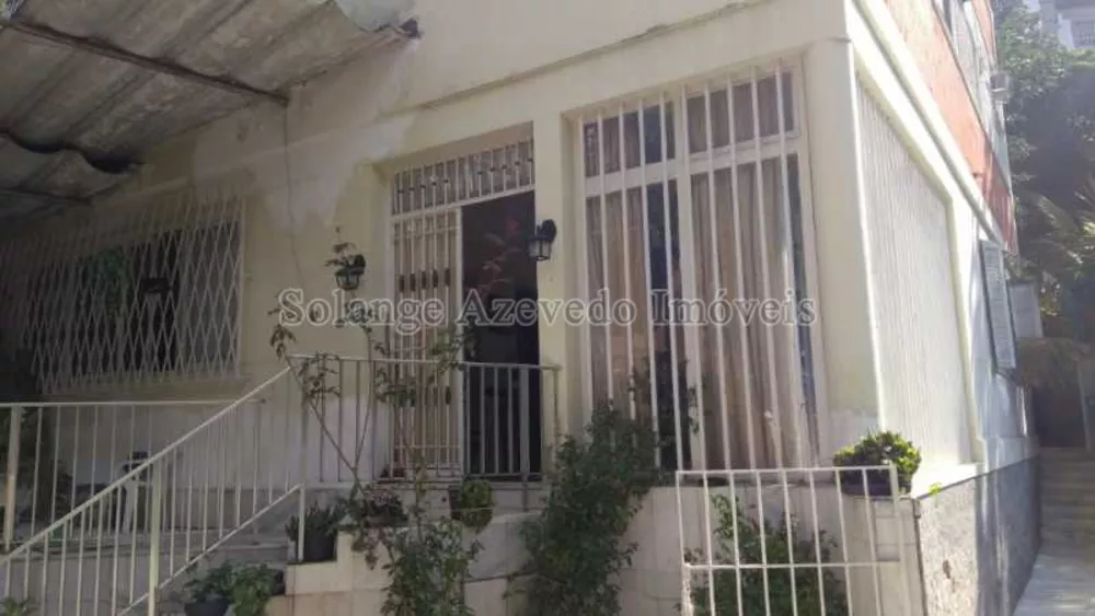 Casa, 4 quartos, 253 m² - Foto 1