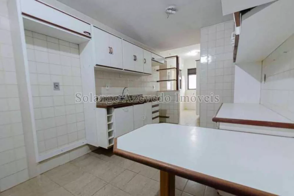Apartamento, 3 quartos, 140 m² - Foto 1